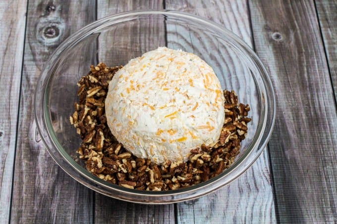 Easy Cheeseball Recipe