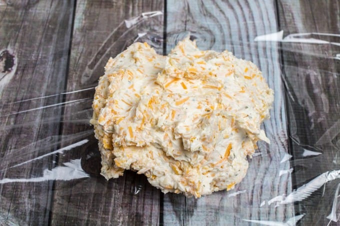 Easy Cheeseball Recipe