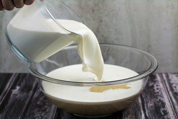 How to Make Homemade Eggnog