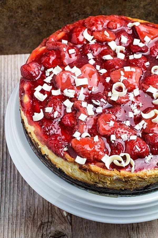Easy White Chocolate Strawberry Cheesecake