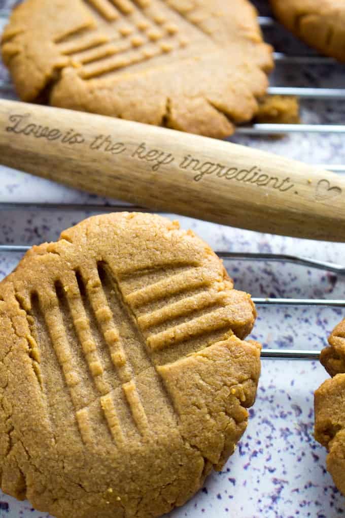 flourless peanut butter cookies recipe