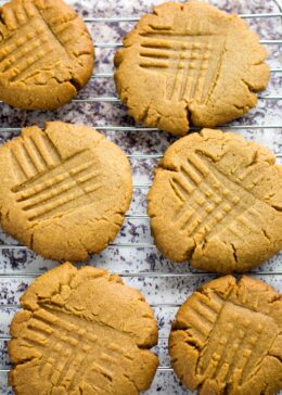 peanut butter cookies with brown sugar