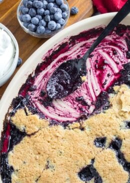 easy blueberry cobbler