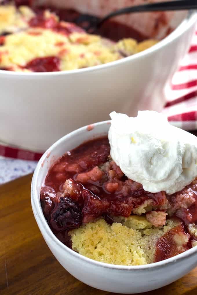 how to make strawberry cobbler